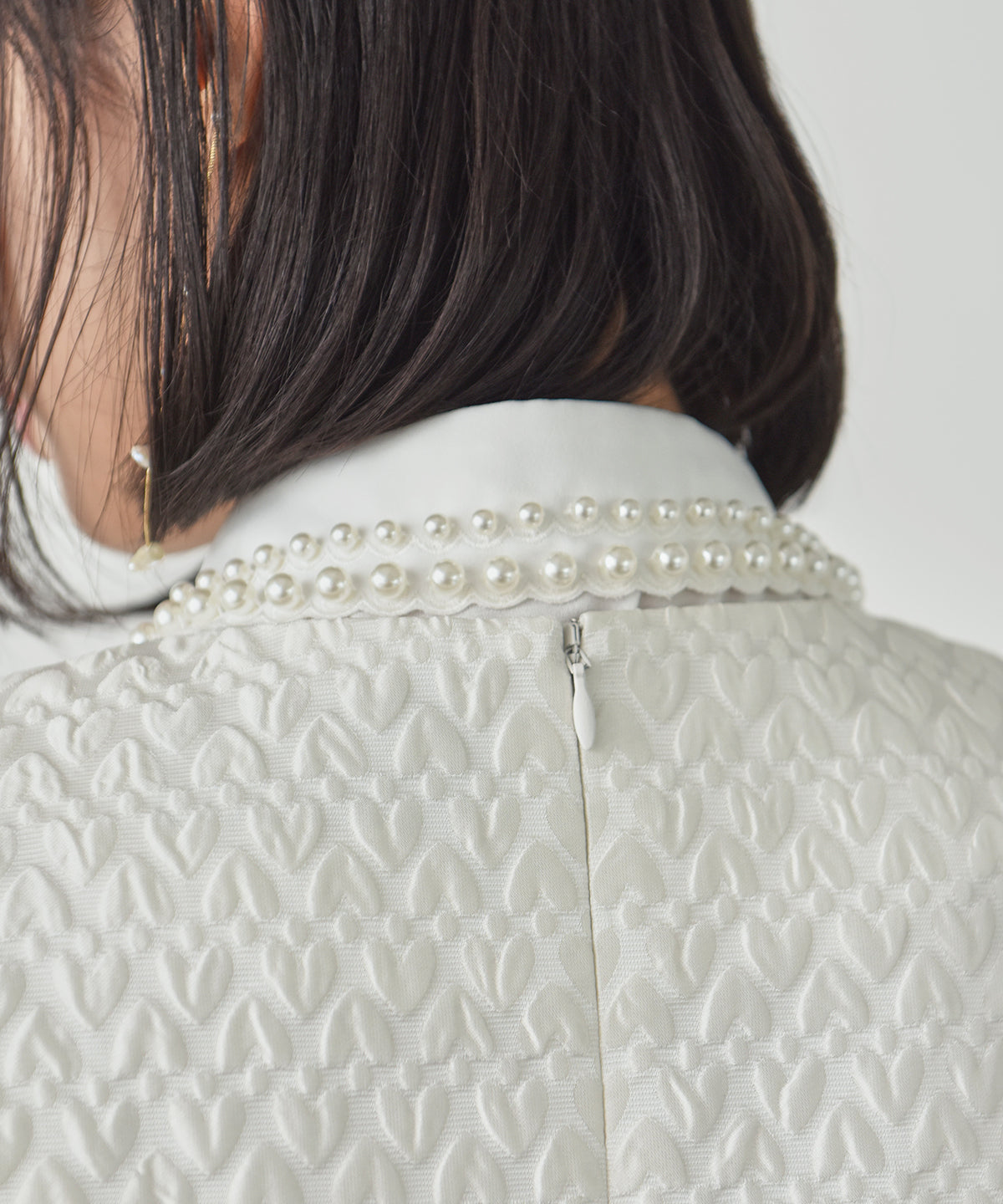 pearl false collar