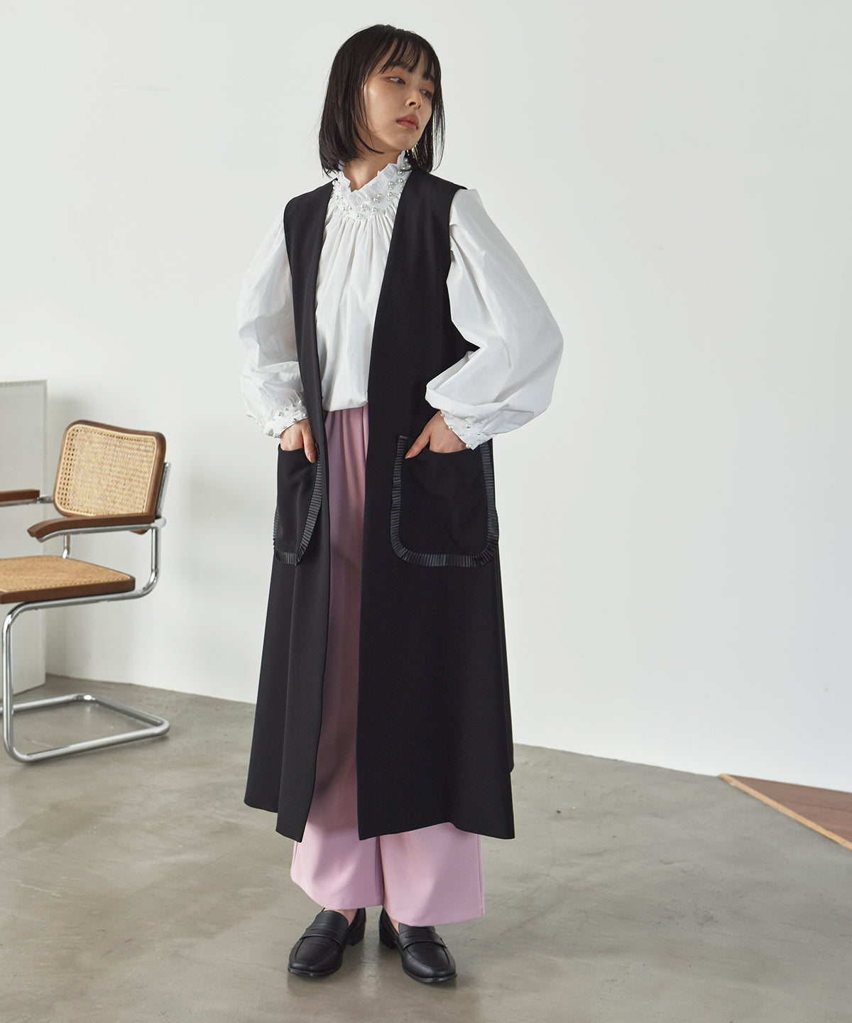 pocket pleated long gilet