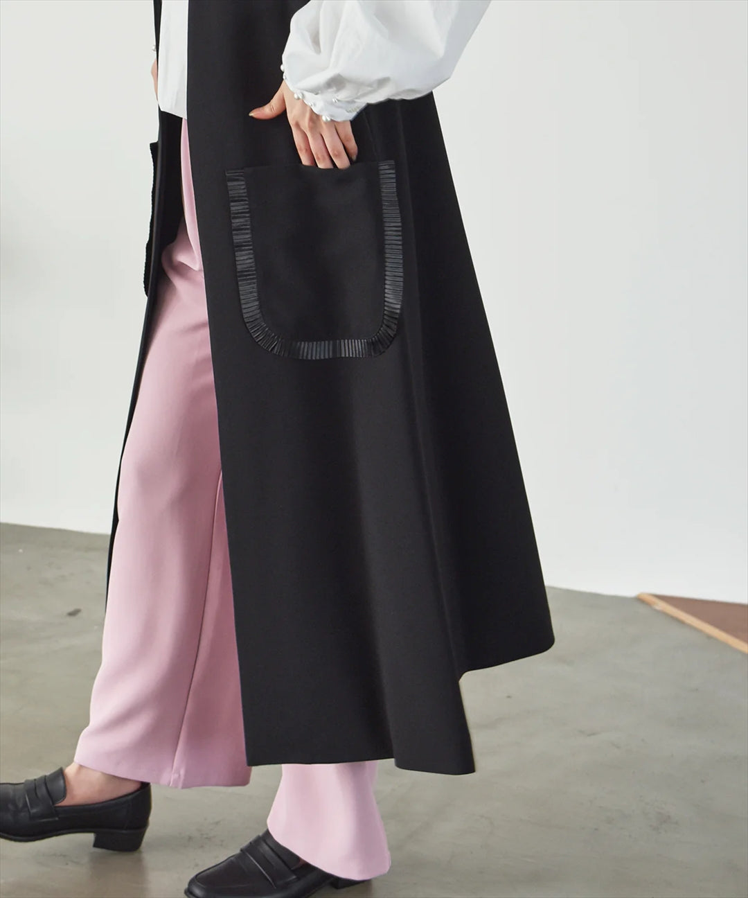 pocket pleated long gilet