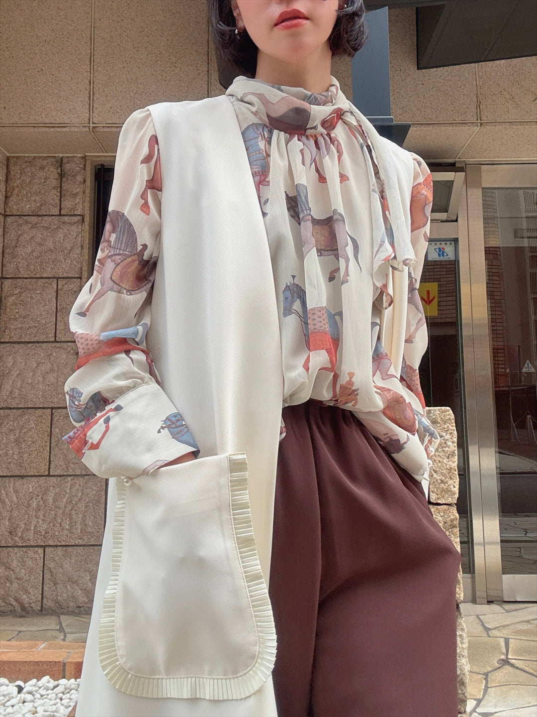 pocket pleated long gilet