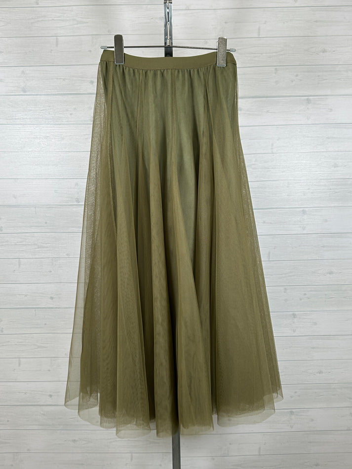 tulle skirt
