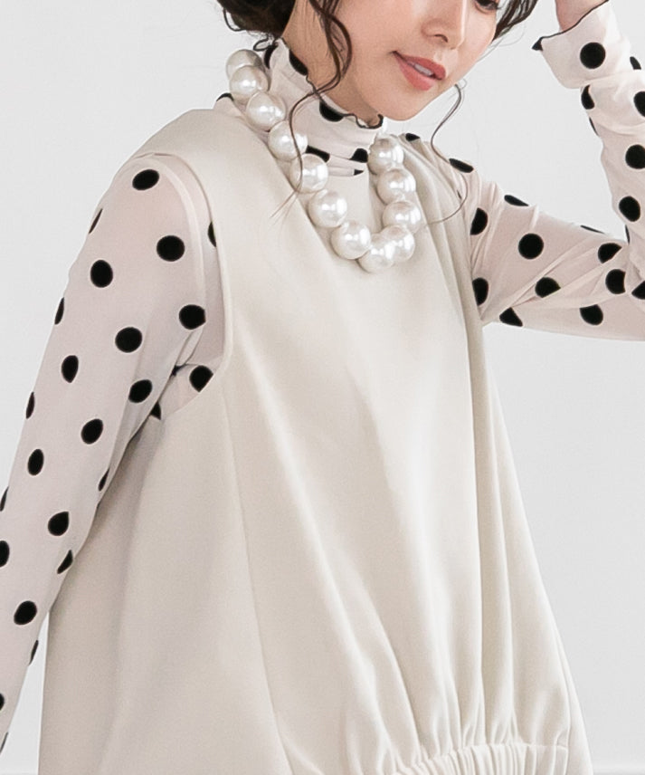 back button scalloped vest