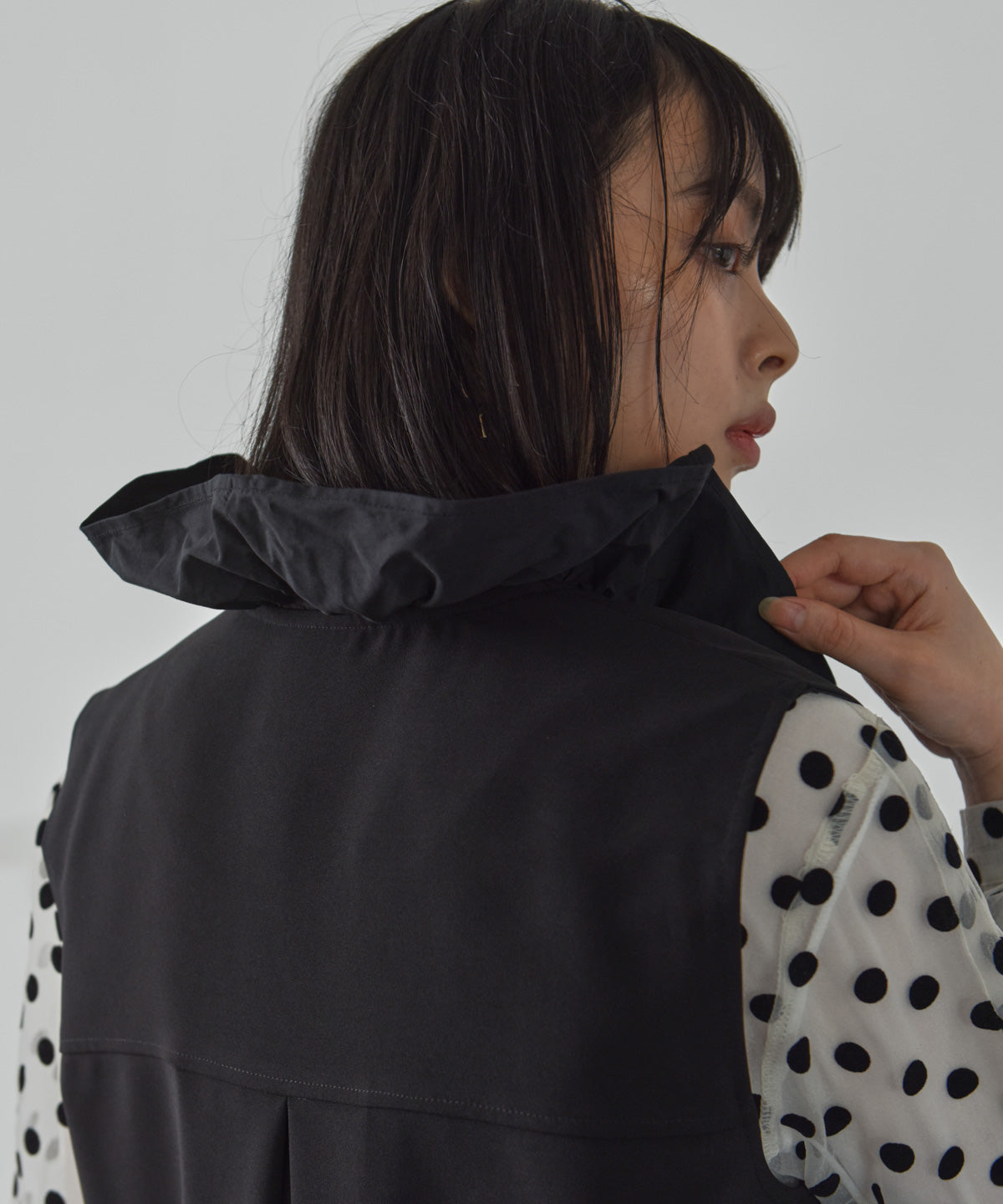 placket frill long gilet