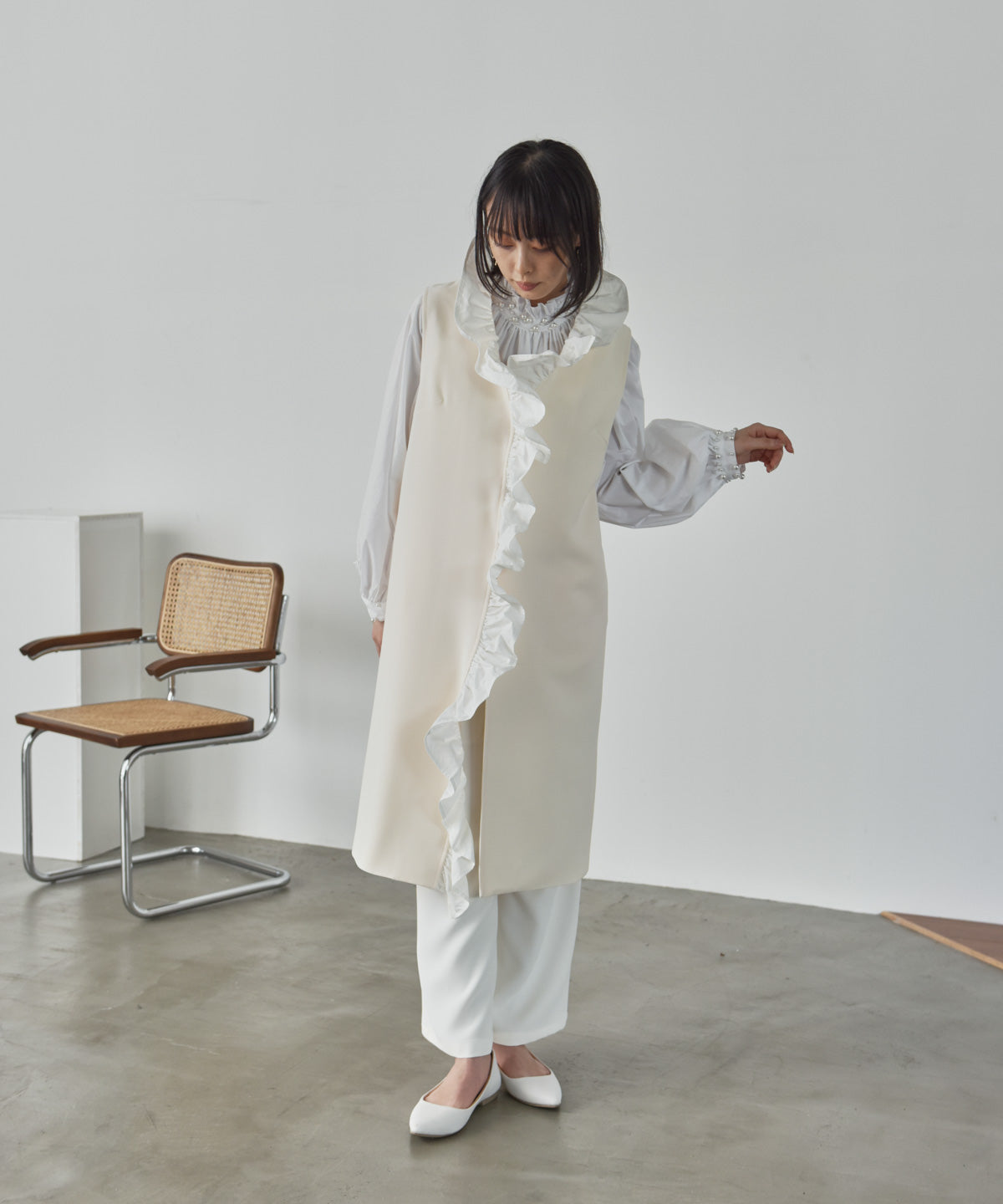 placket frill long gilet