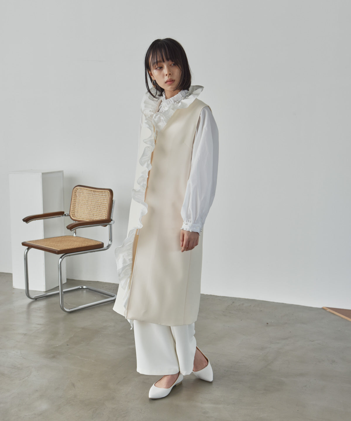 placket frill long gilet