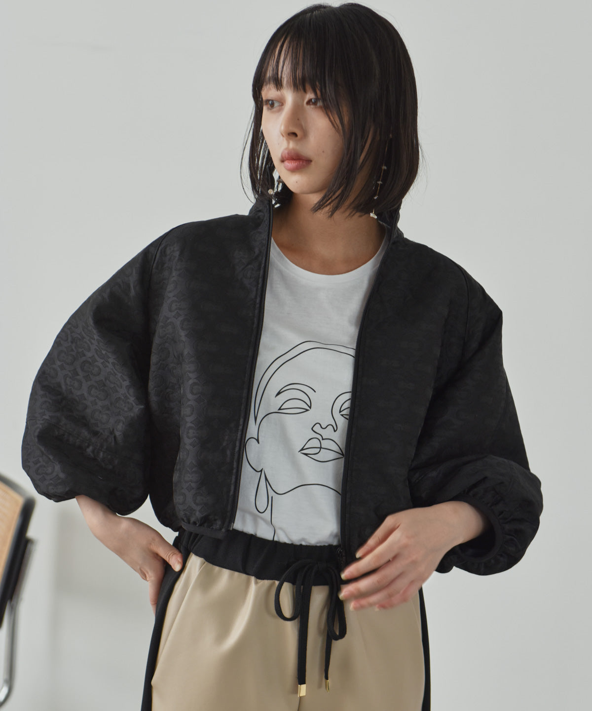 voluminous sleeve jacquard blouson