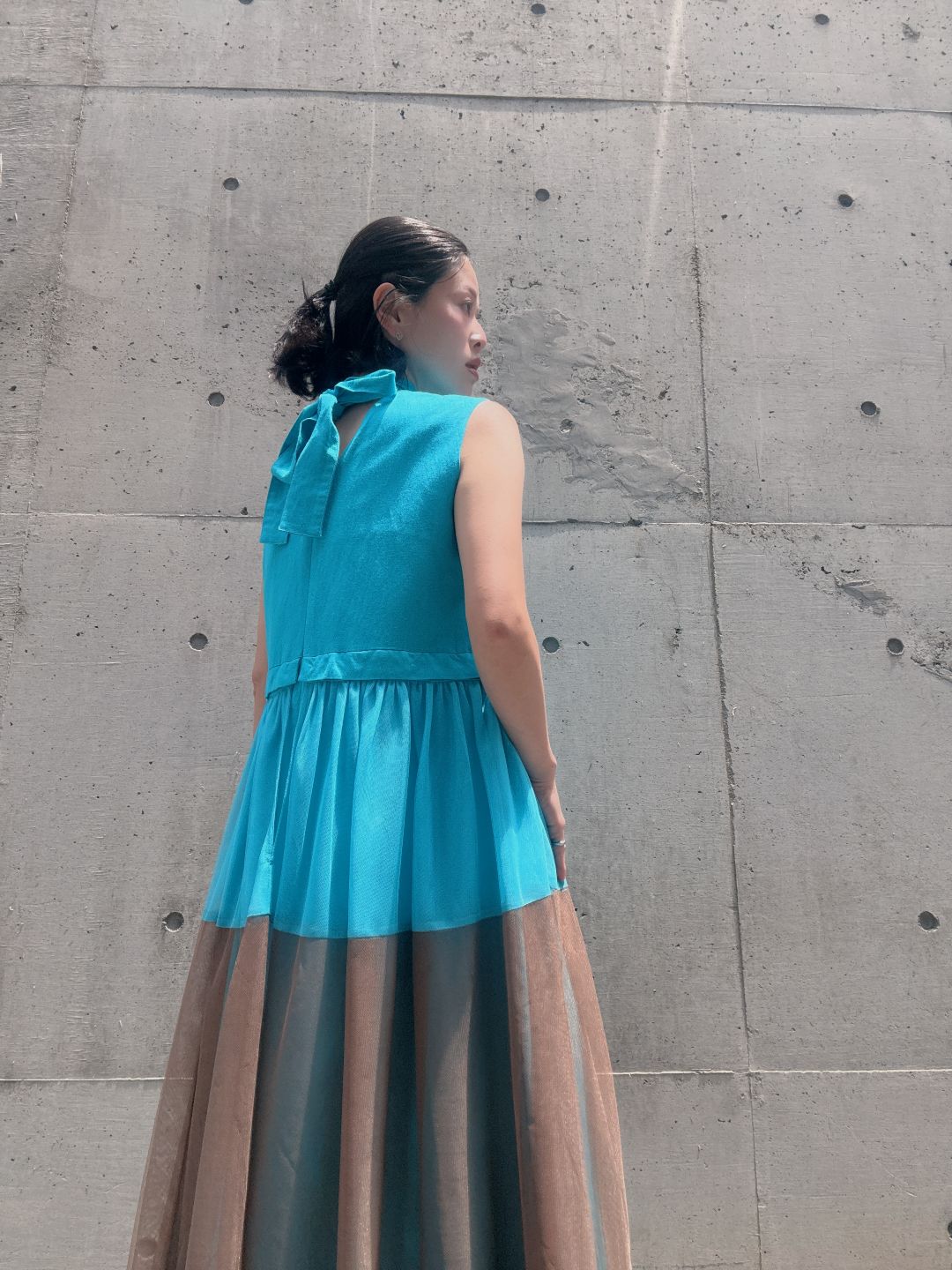 sleeveless bycolor tulle onepiece