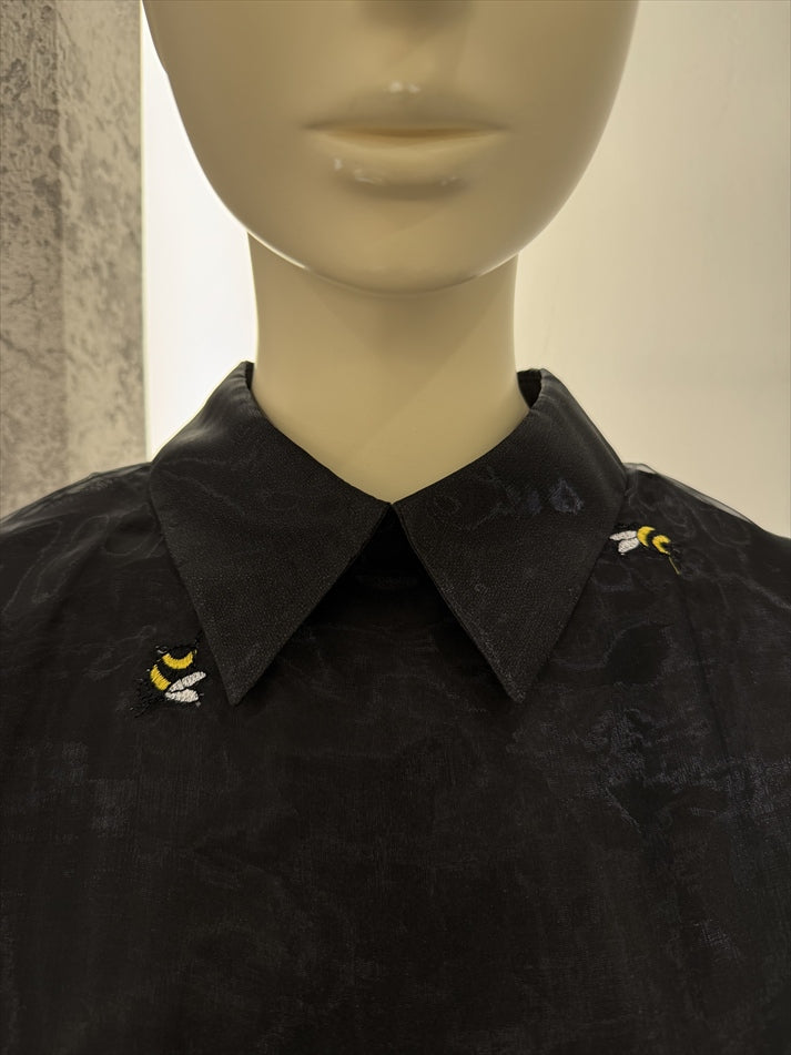 bee pattern blouse