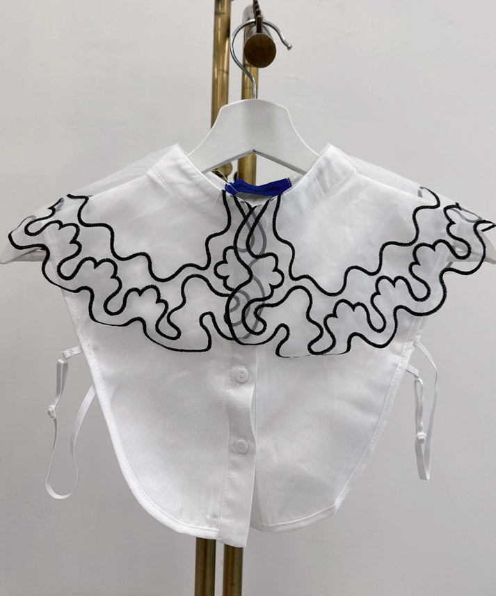 wavy line embroidery false collar