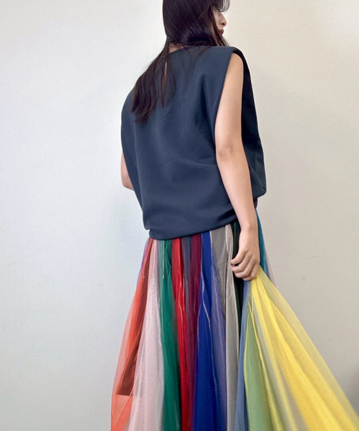 crew neck sleeveless cut and sew (with shoulder pads)