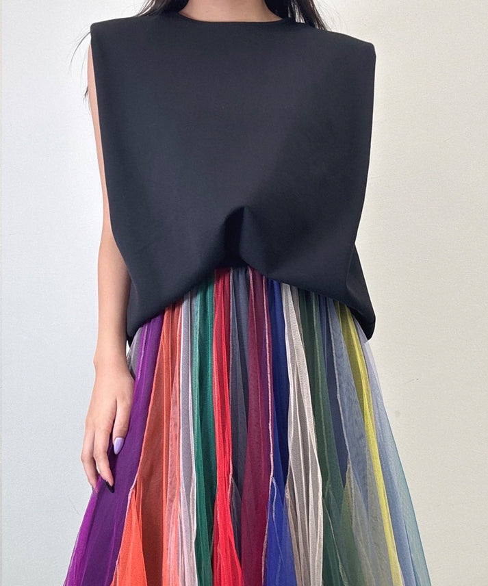 crew neck sleeveless cut and sew (with shoulder pads)