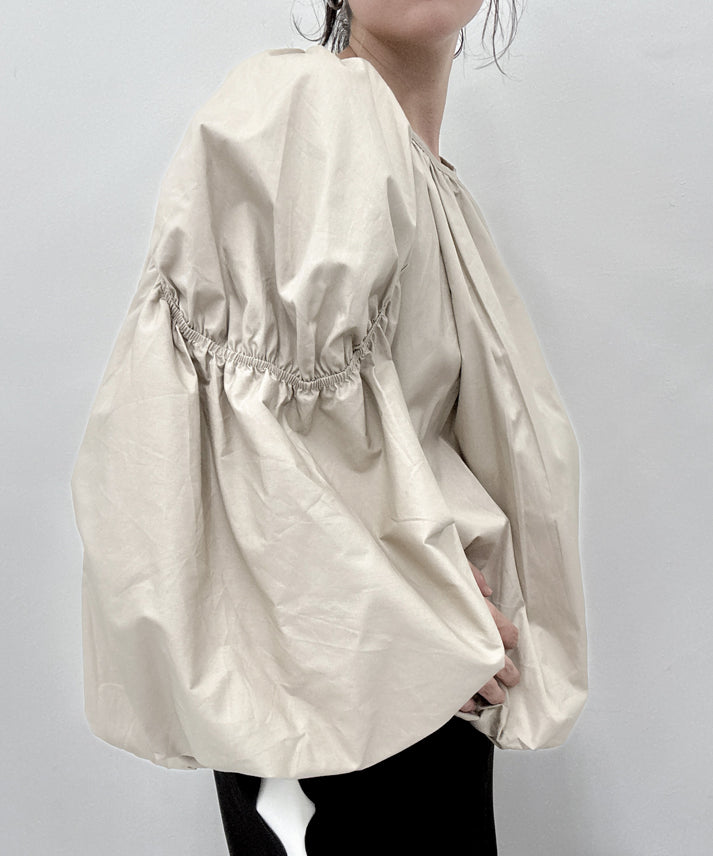 volume long sleeve blouse