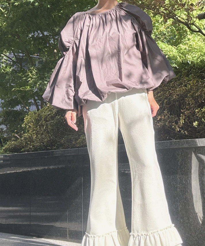 volume long sleeve blouse