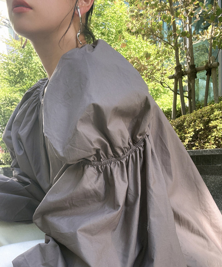 volume long sleeve blouse