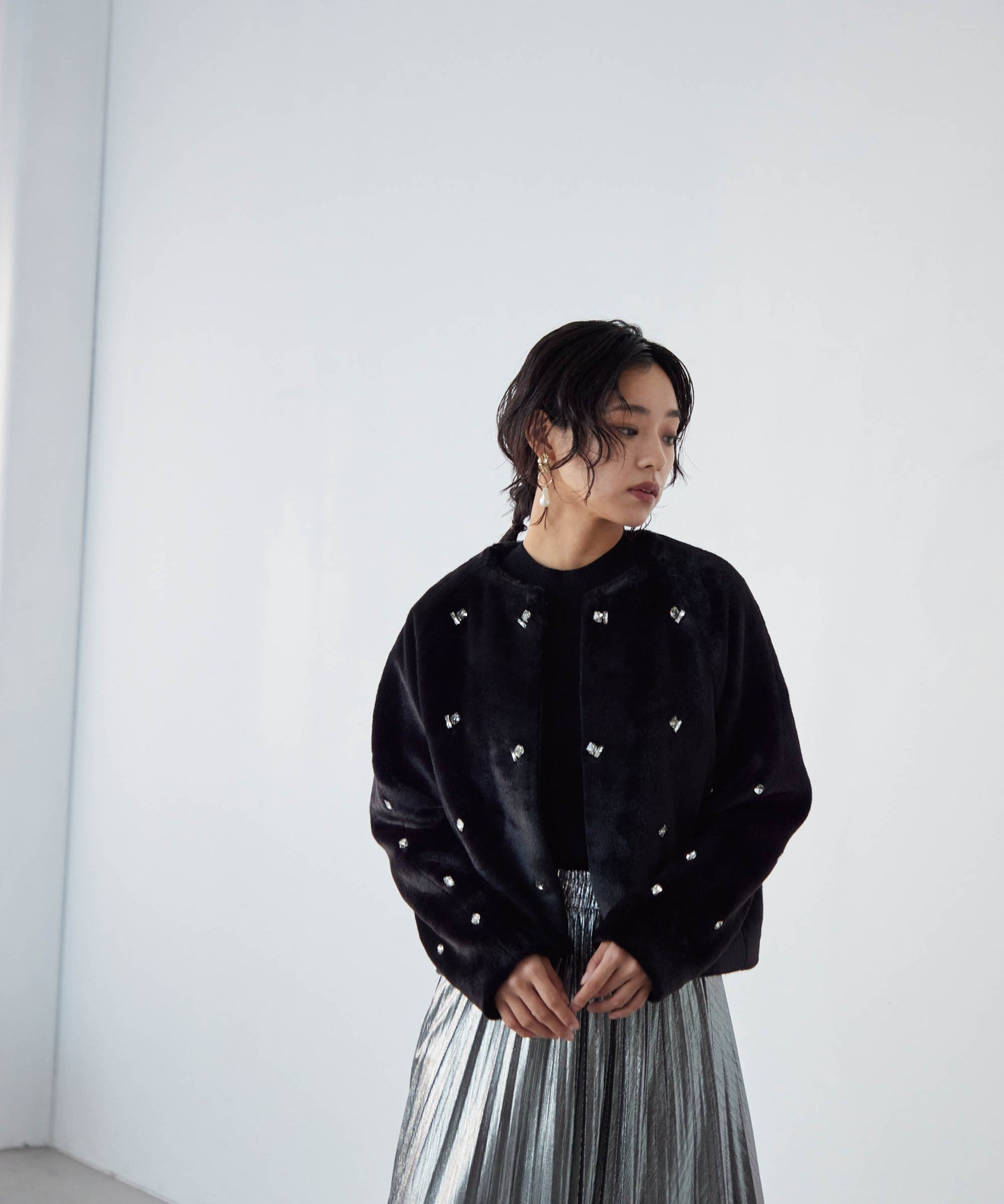 bijou no collar fur jacket