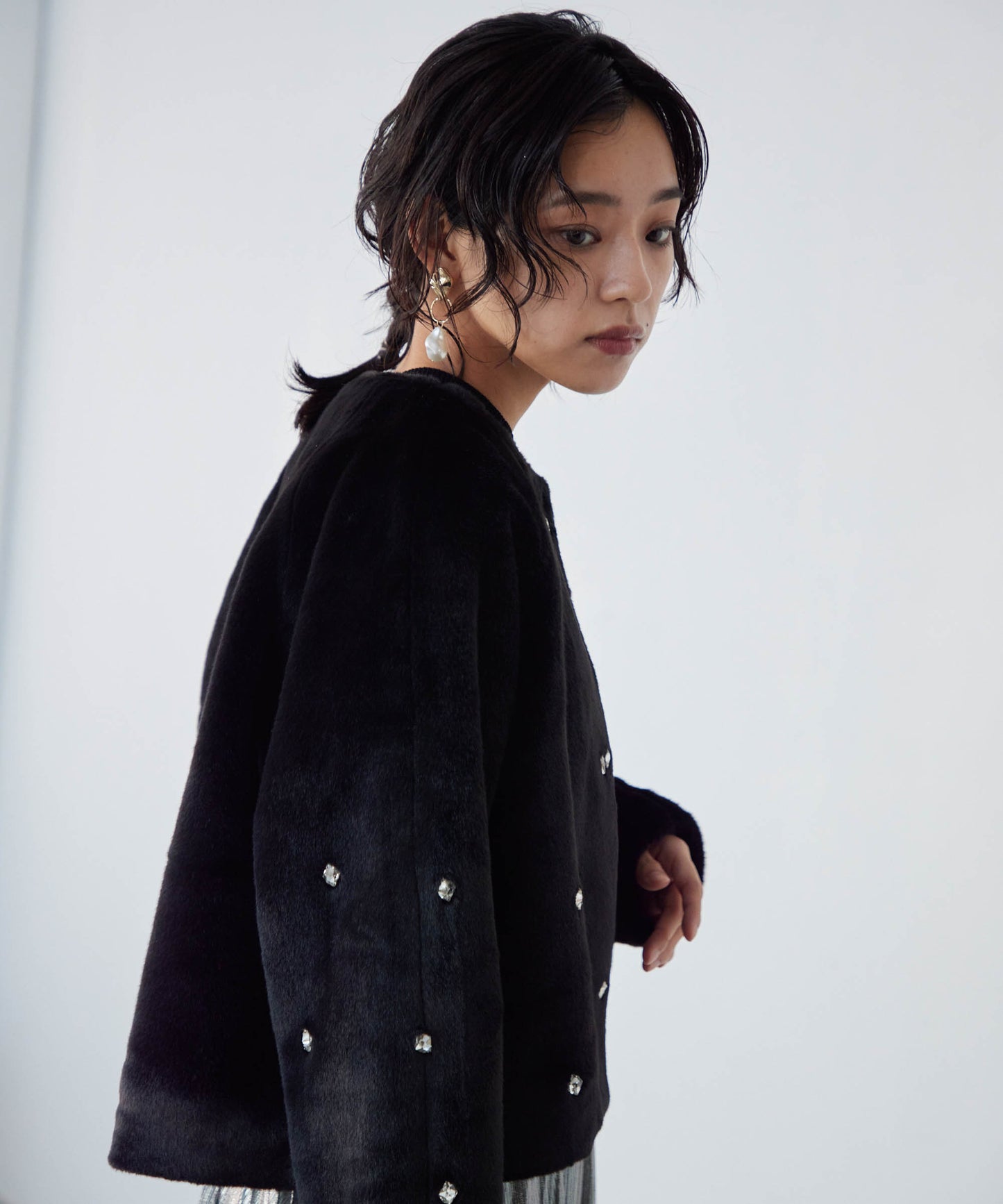 bijou no collar fur jacket