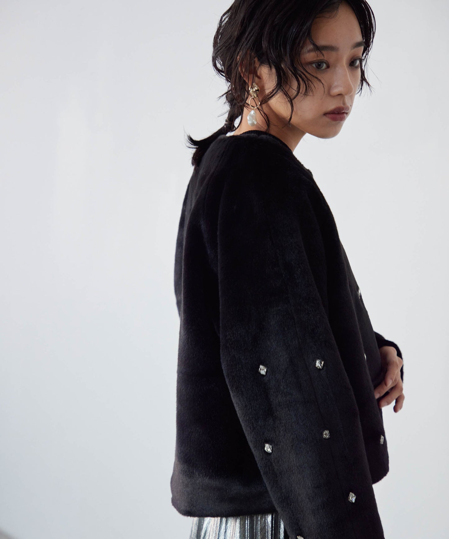 bijou no collar fur jacket