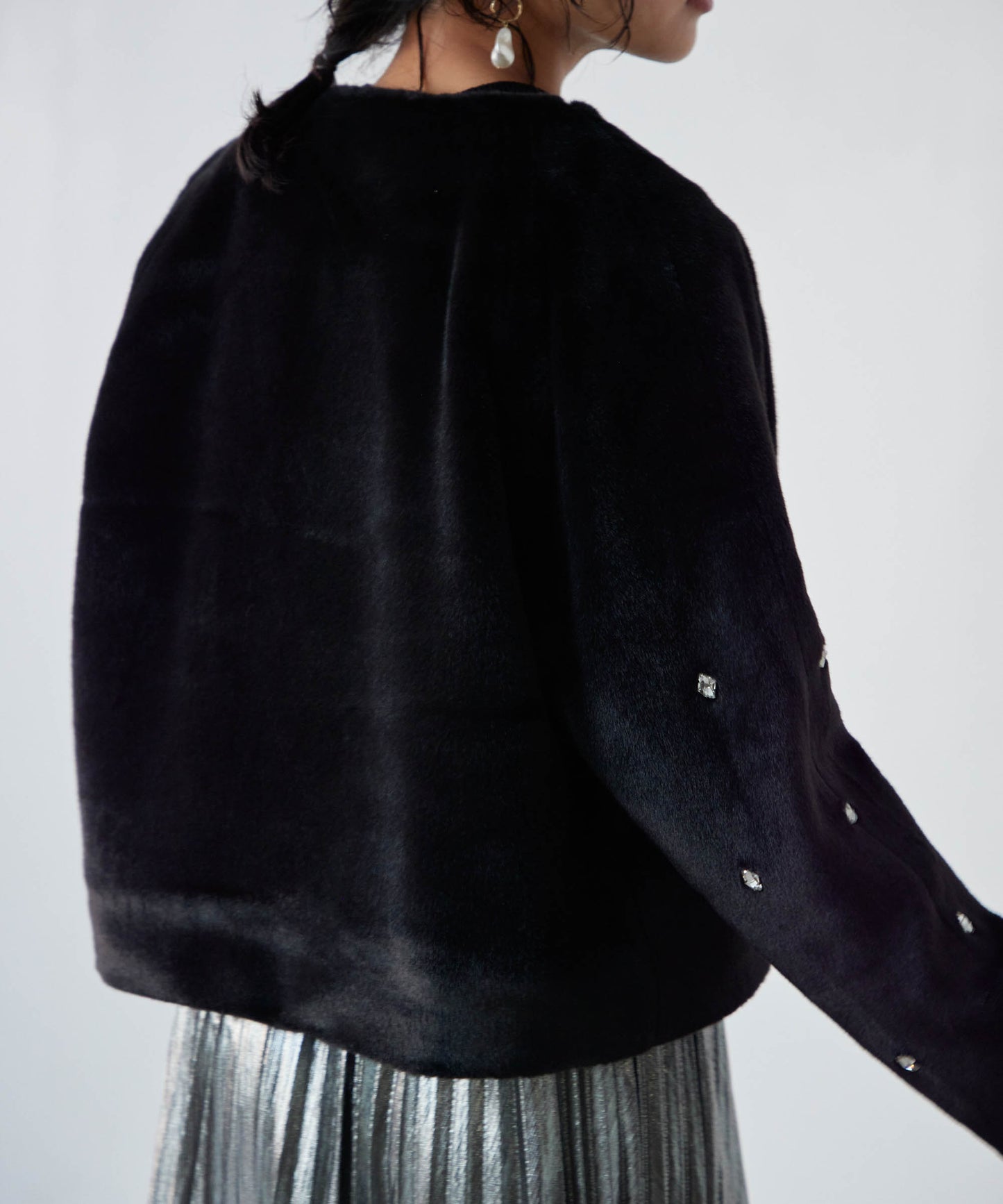 bijou no collar fur jacket