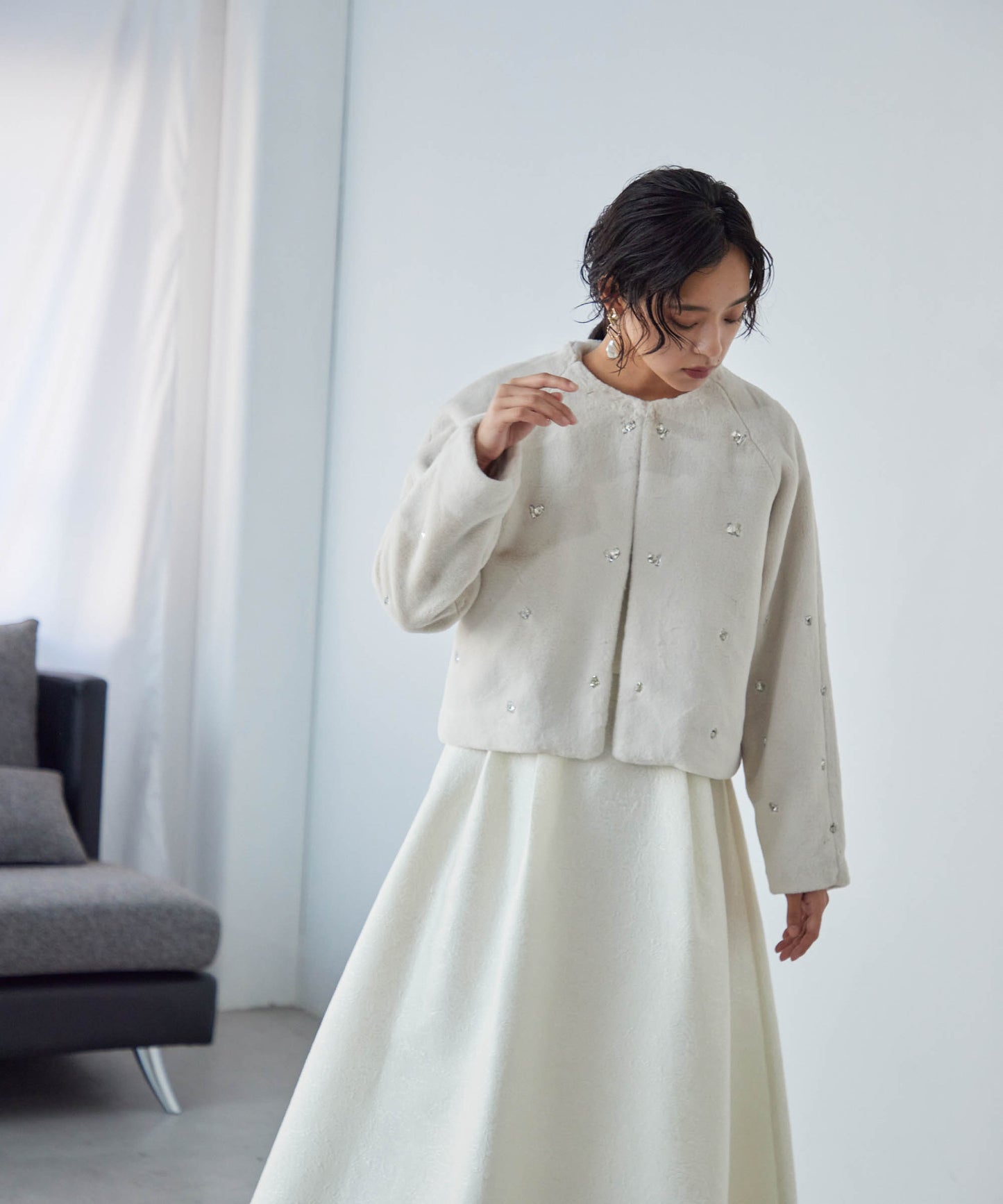 bijou no collar fur jacket