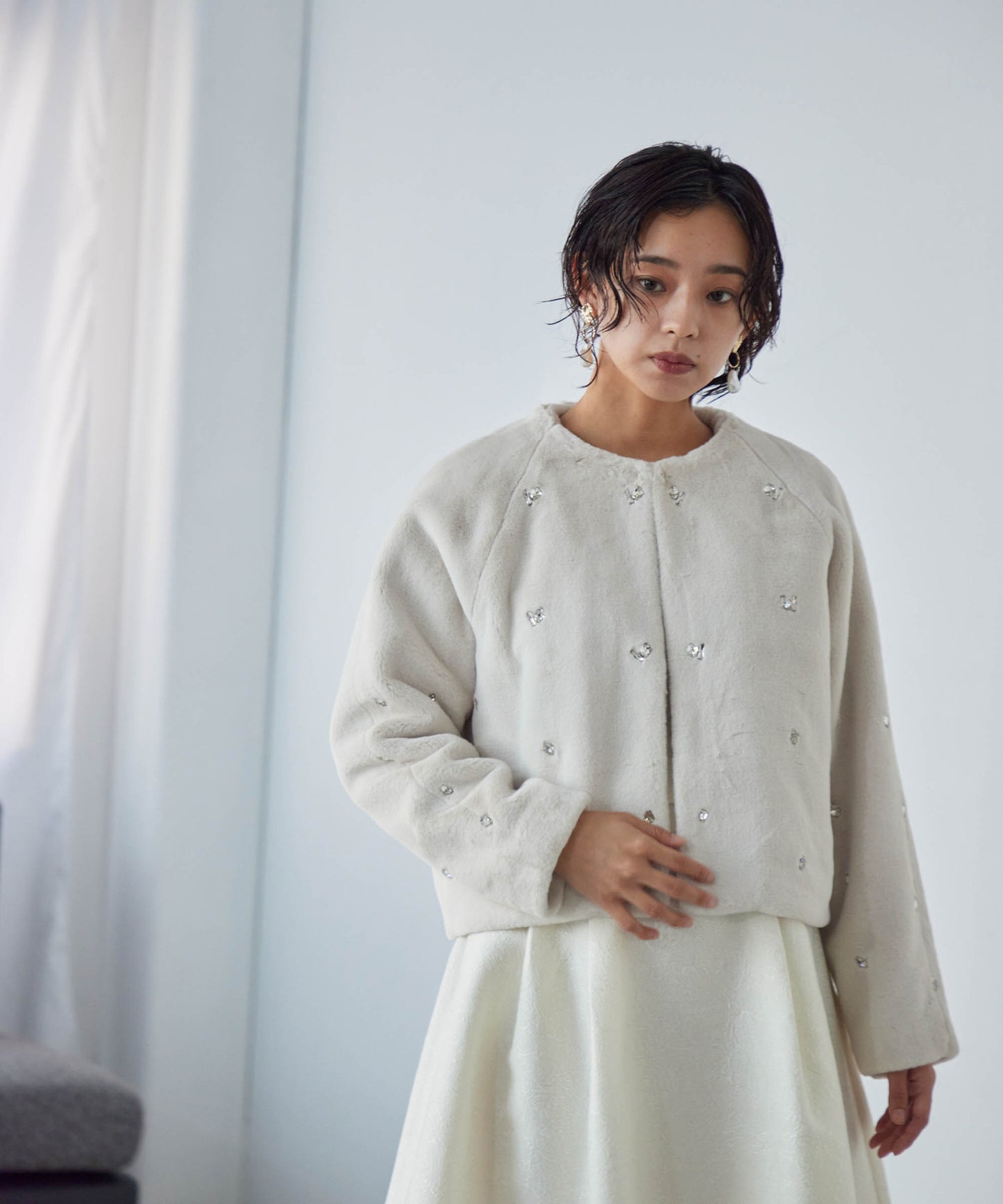 bijou no collar fur jacket