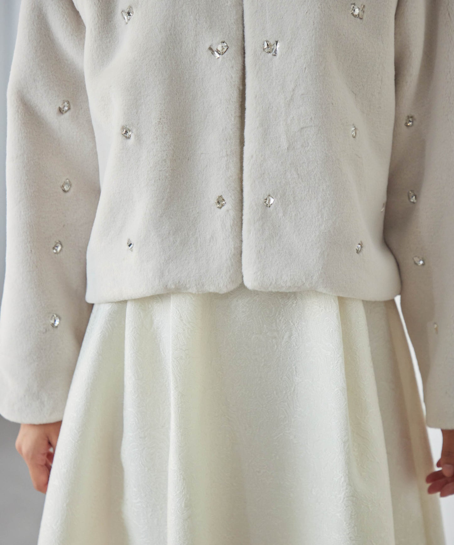 bijou no collar fur jacket