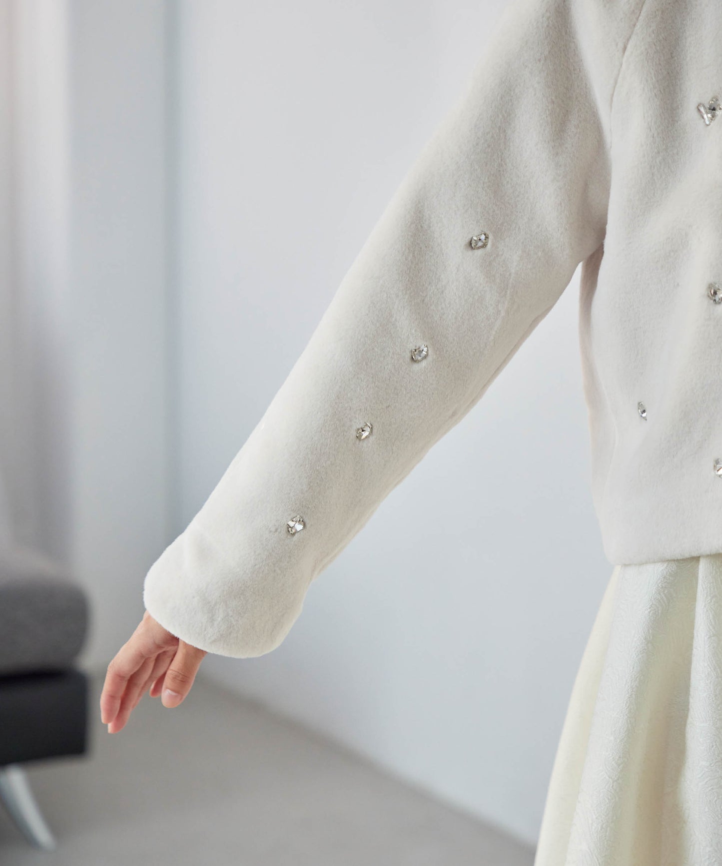 bijou no collar fur jacket