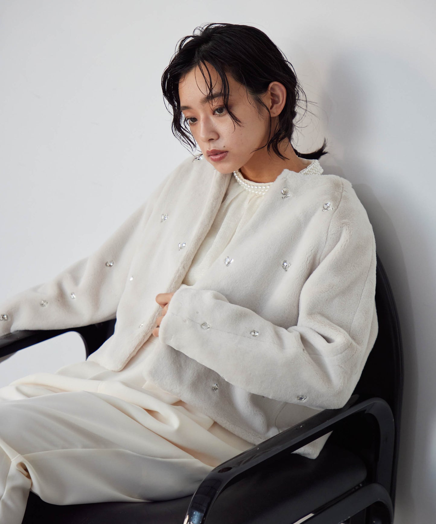 bijou no collar fur jacket