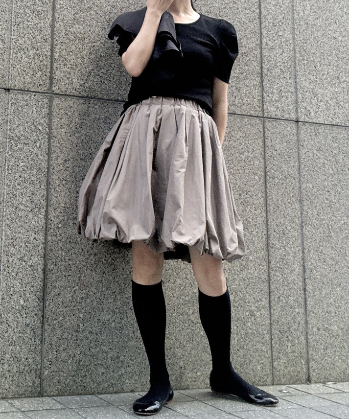 frills shoulder tops
