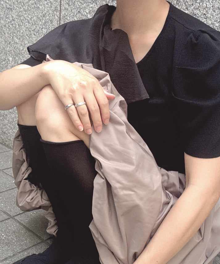 frills shoulder tops