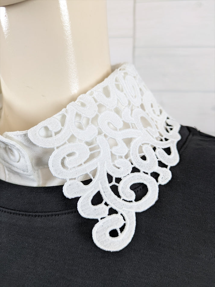 openwork lace false collar
