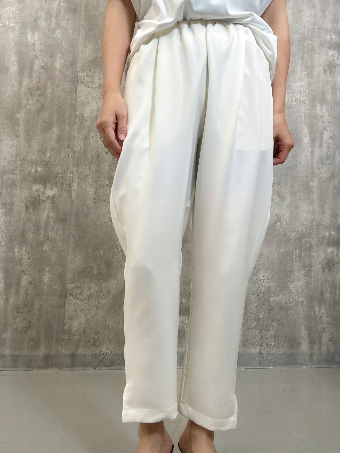tapered pants