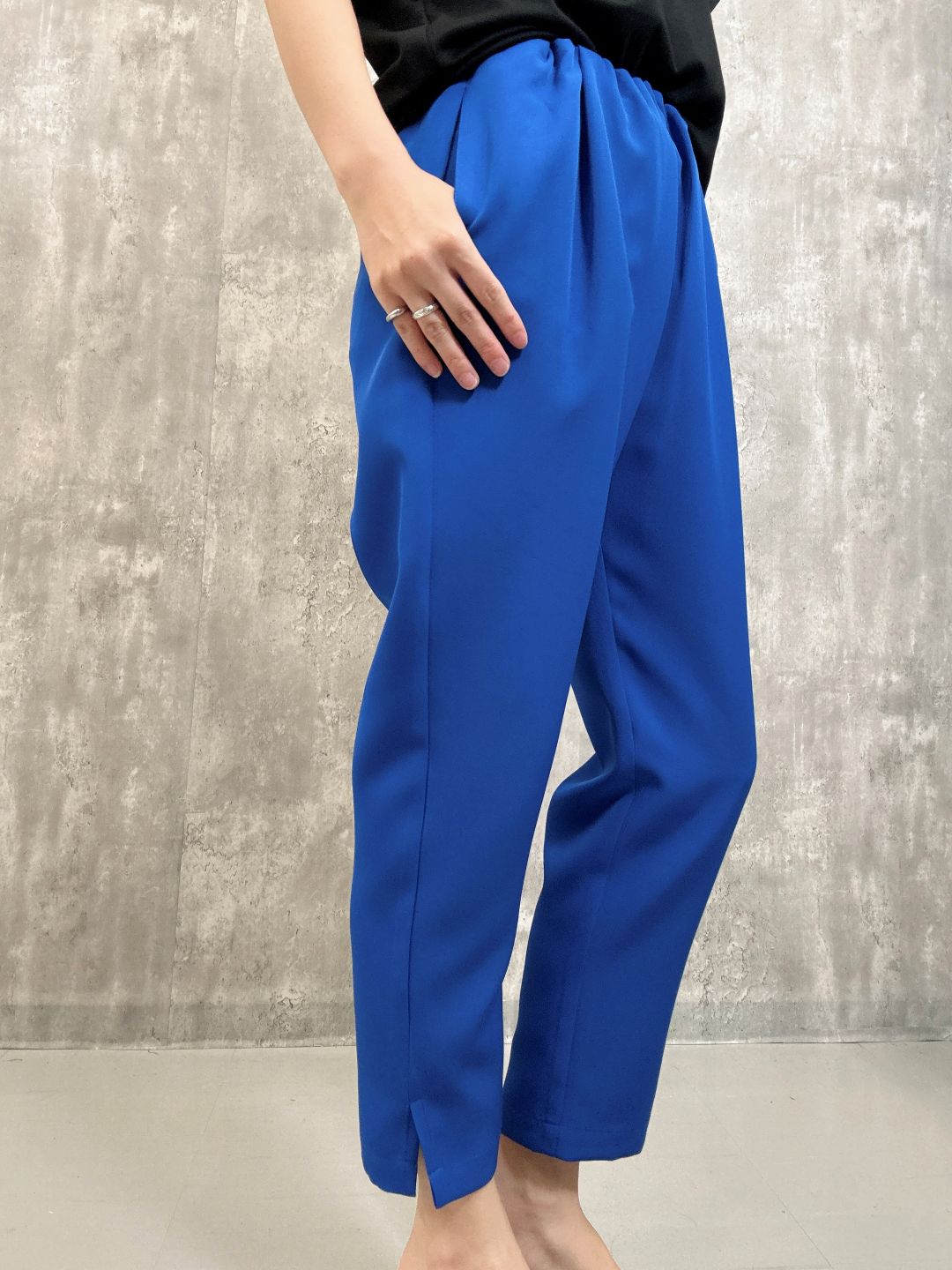 tapered pants