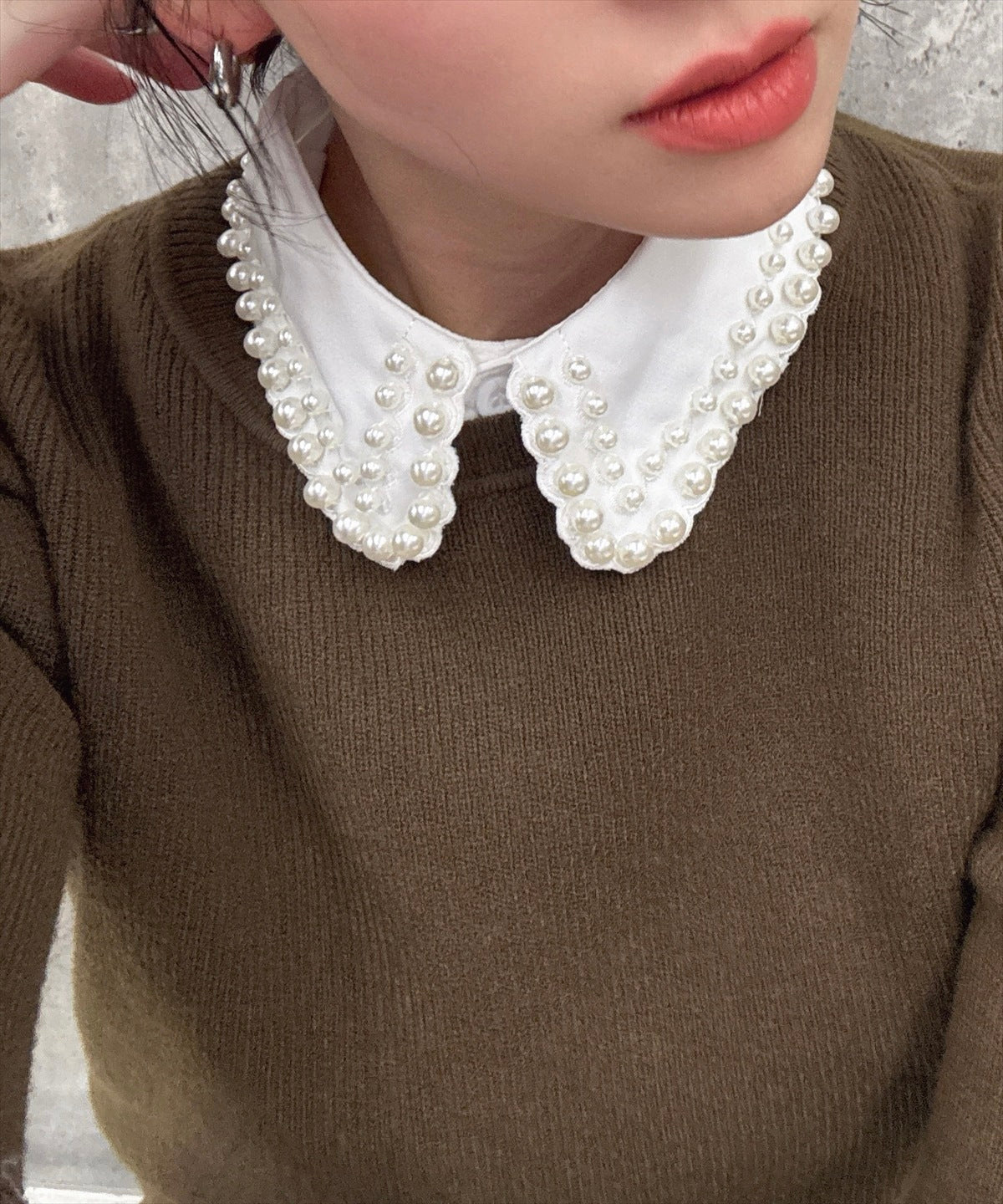 pearl false collar