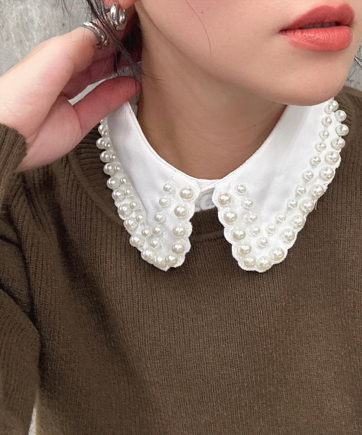 pearl false collar