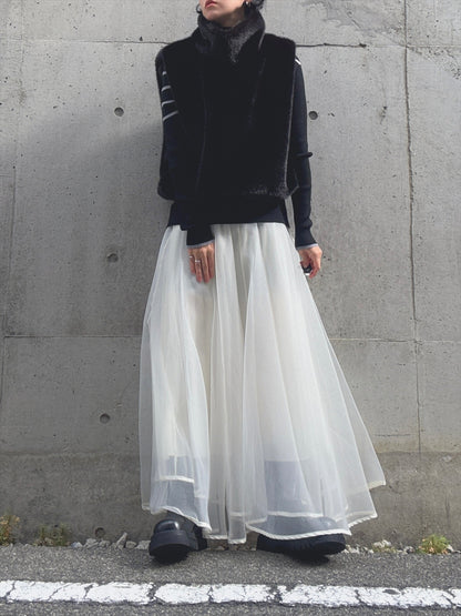 tulle skirt