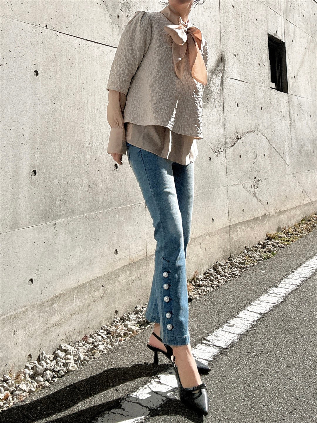 pearl button denim pants