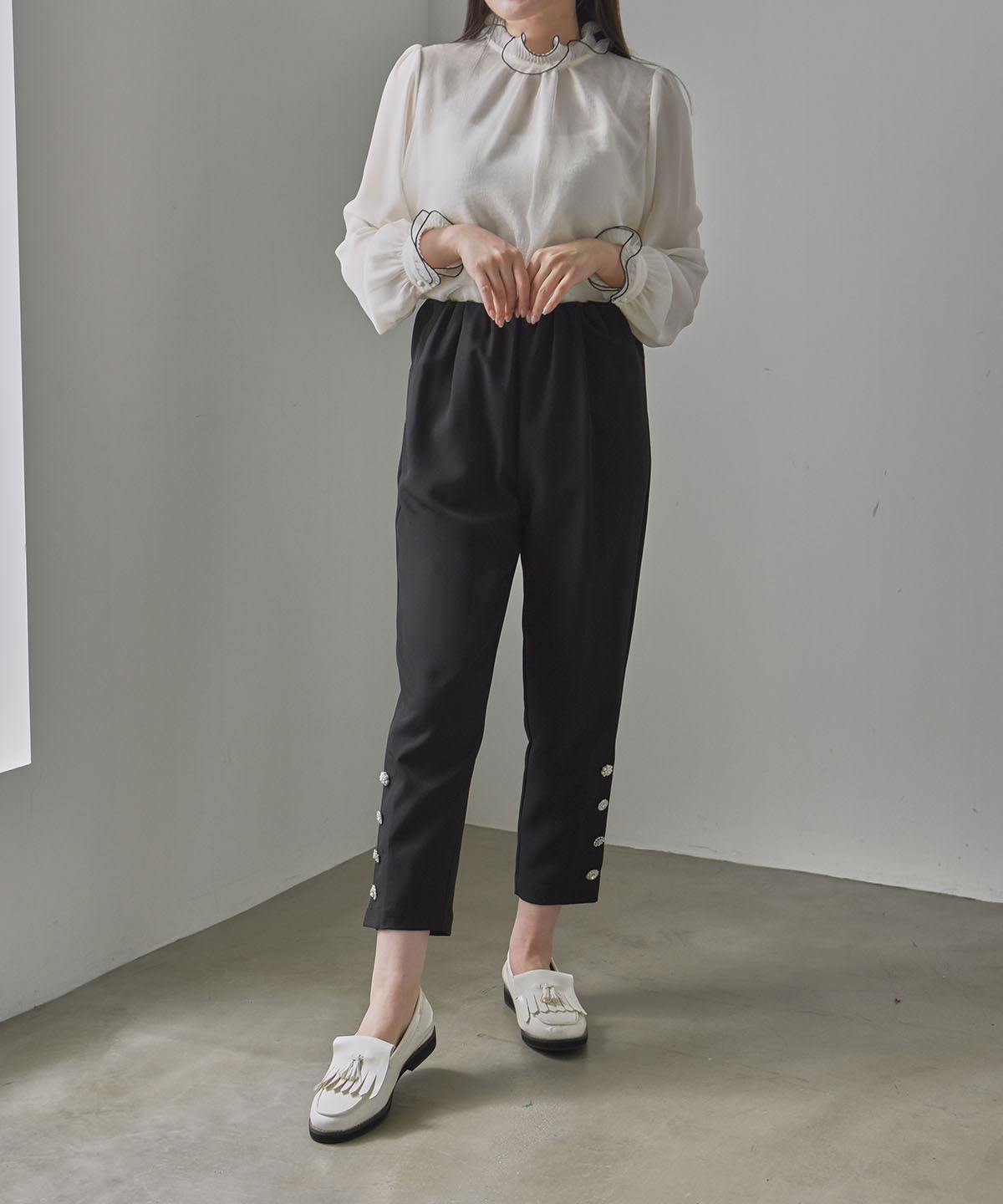 hem bijou button pants