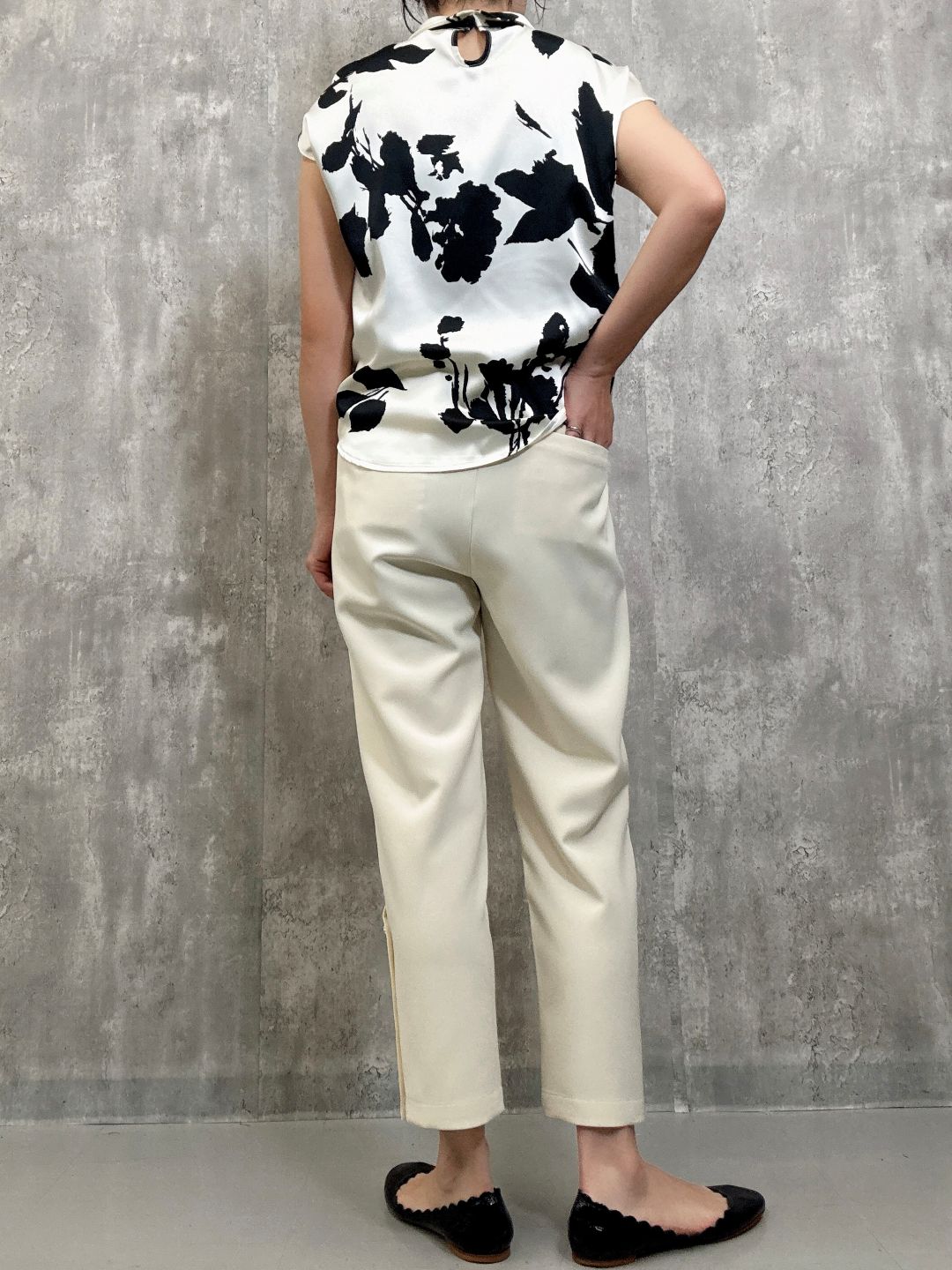 hem bijou button pants