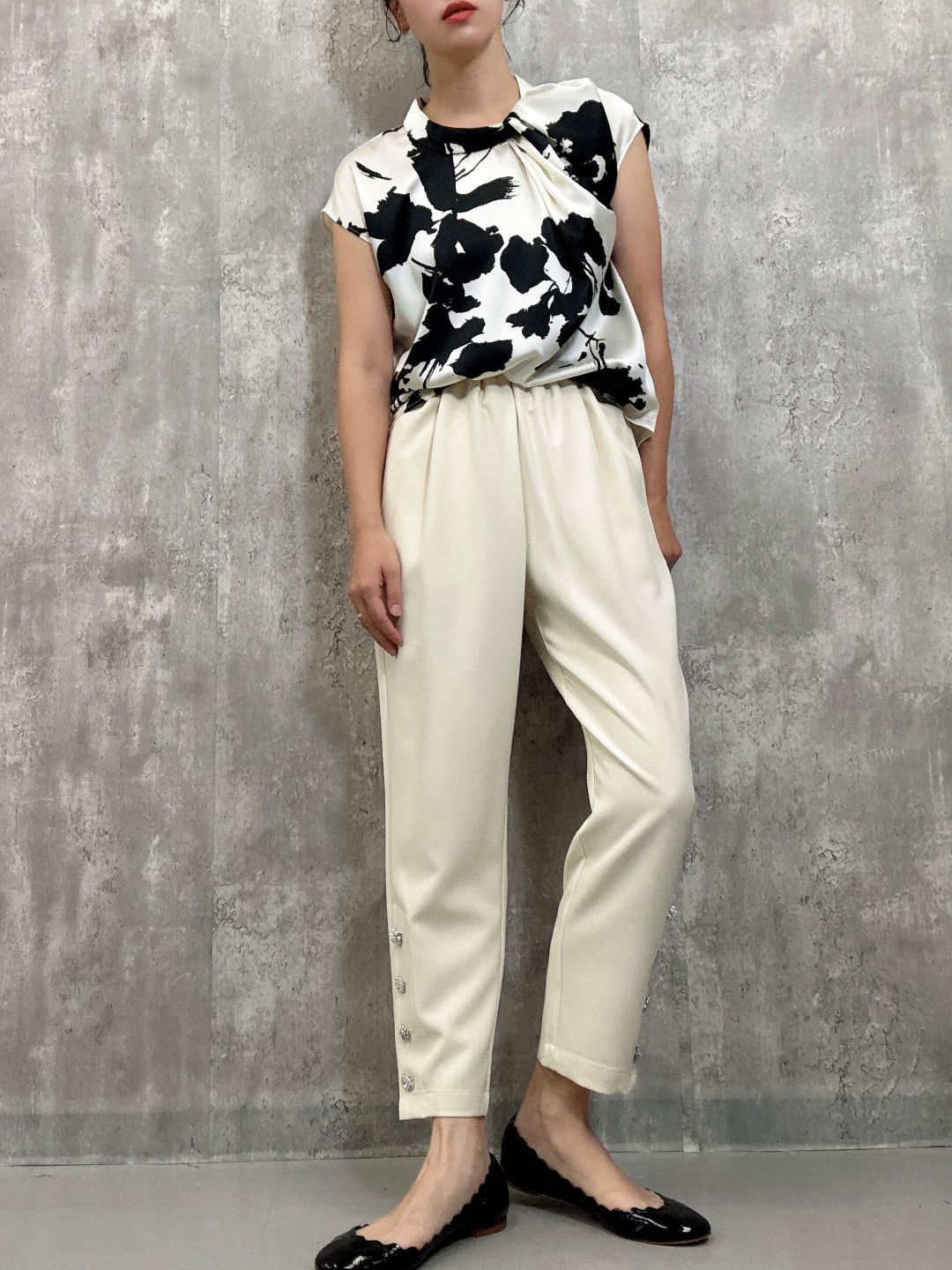 hem bijou button pants
