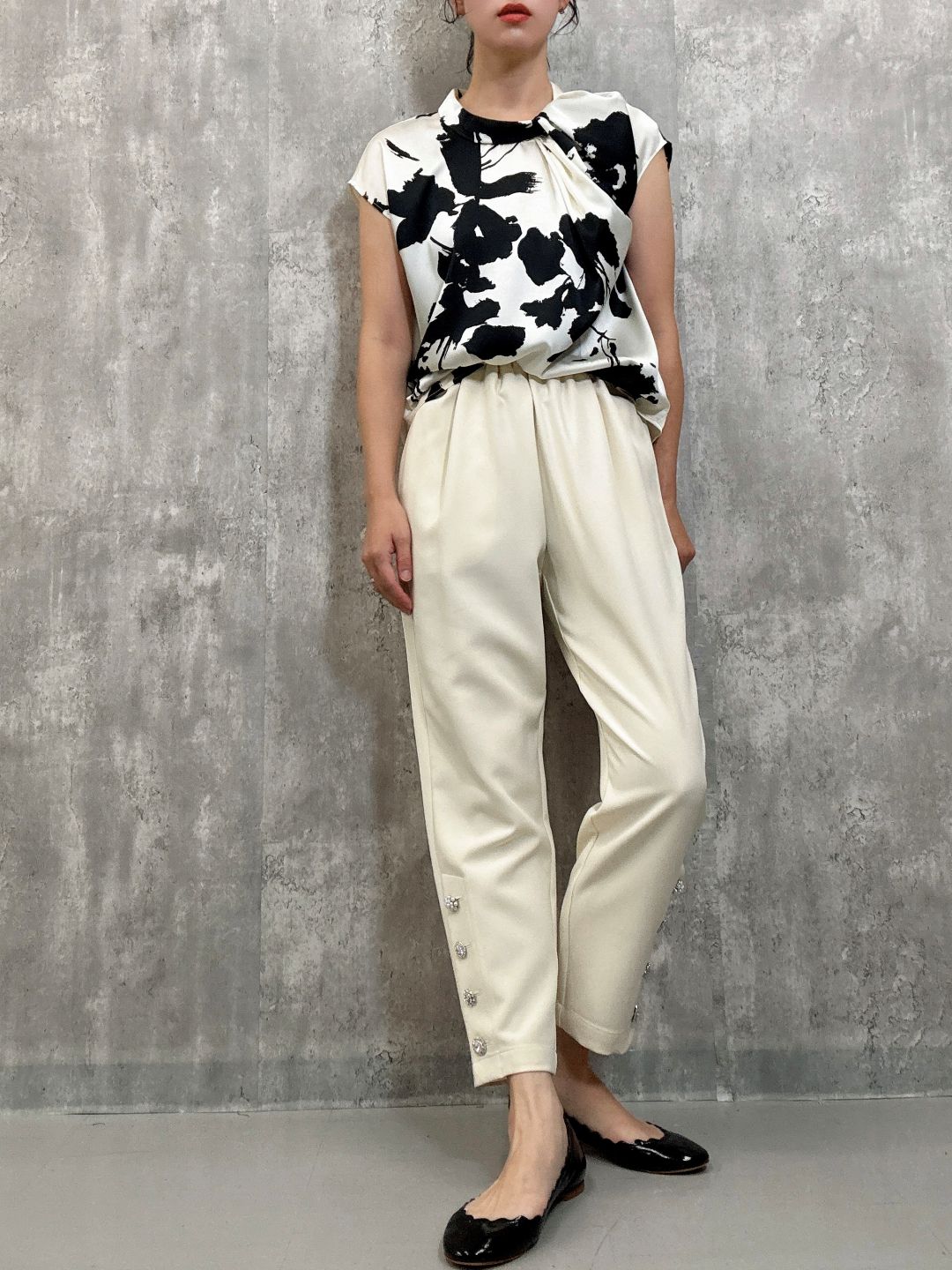 hem bijou button pants