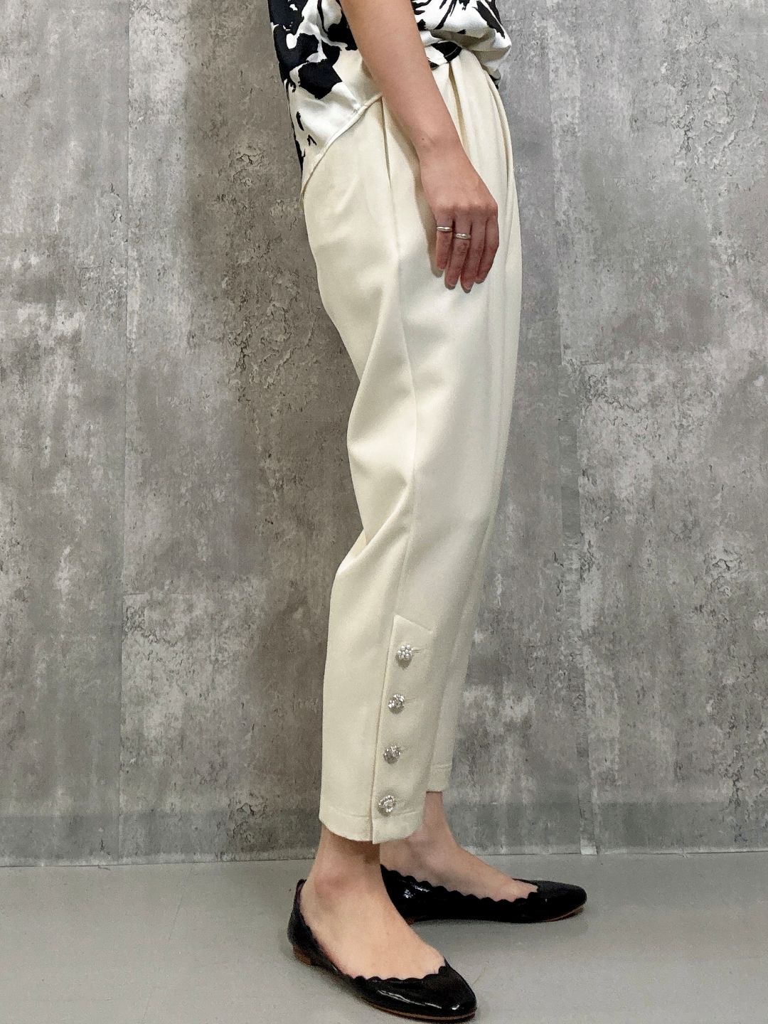 hem bijou button pants