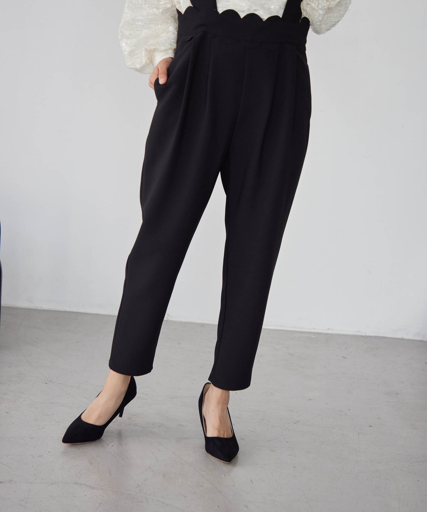 2WAY scalloped pants