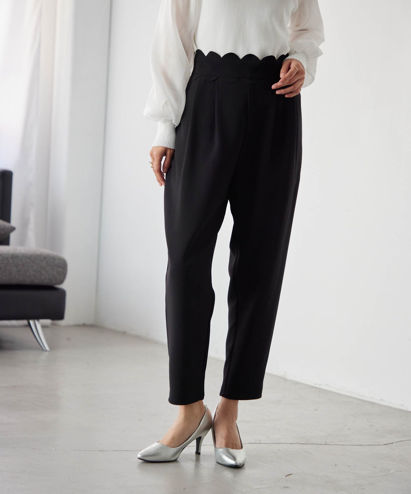 2WAY scalloped pants