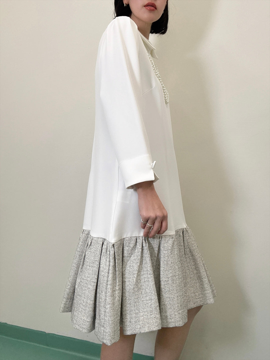 hem switching tweed frills onepiece