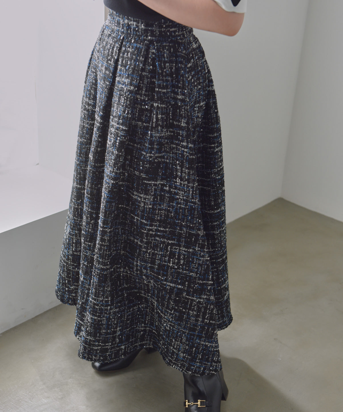 color mix tweed long skirt