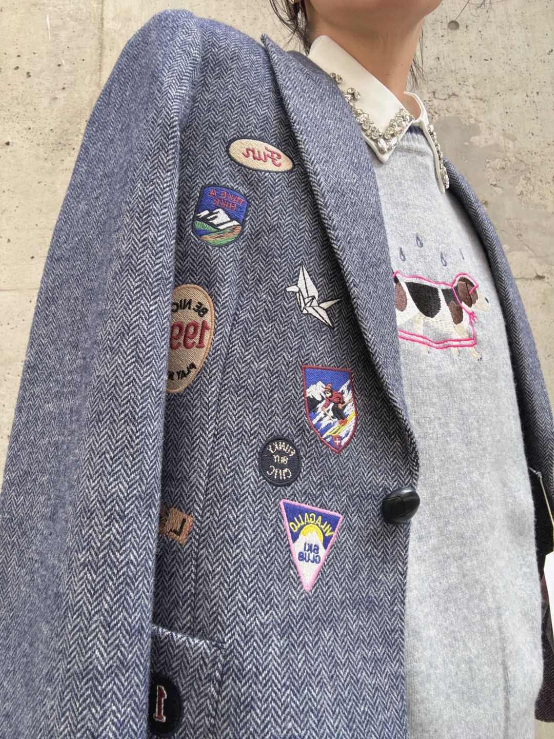 VILAGALLO chaqueta lana azul insignias bordadas jacket