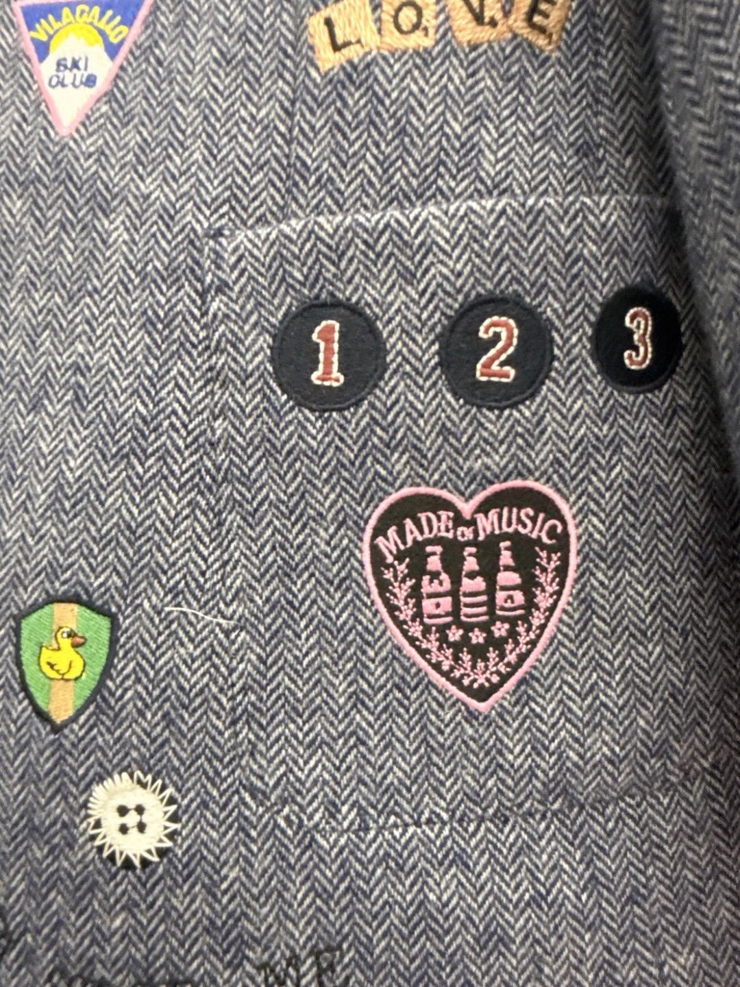 VILAGALLO chaqueta lana azul insignias bordadas jacket
