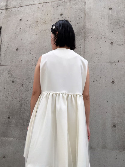 waist petit scalloped gilet