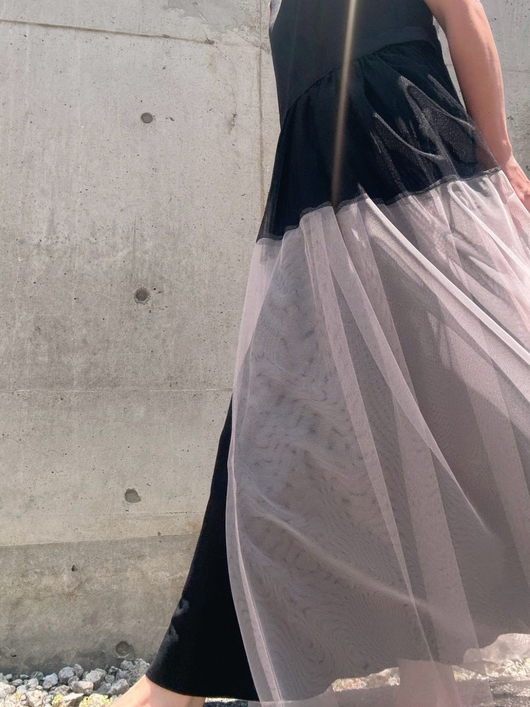 sleeveless bycolor tulle onepiece