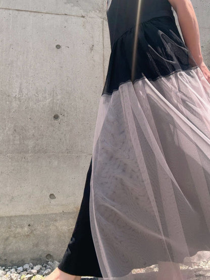 sleeveless bycolor tulle onepiece